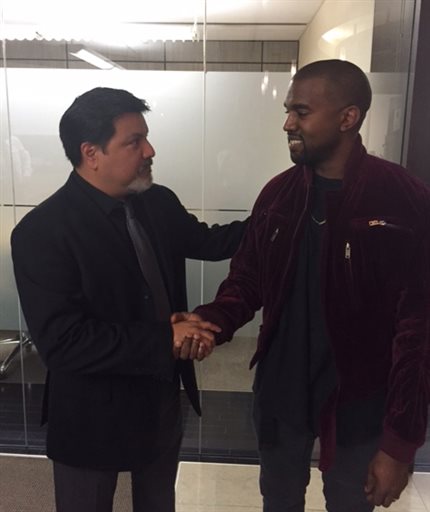 Kanye West, photographer, settle lawsuit over airport&nbsp;attack