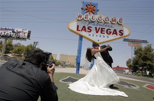 Woman who designed “Welcome to Fabulous Las Vegas” sign&nbsp;dies