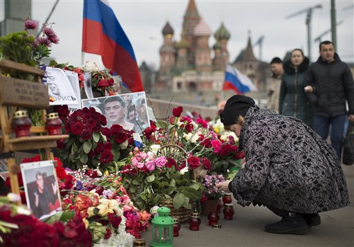 Supporters commemorate Russian politician’s murder