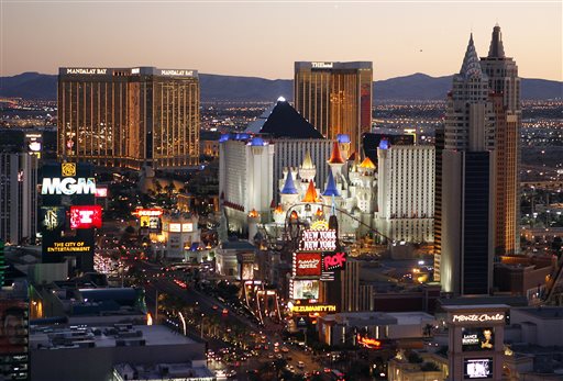 Survey: Most Vegas tourists married, many from&nbsp;California