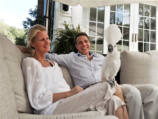 TV food star Sandra Lee back home after cancer&nbsp;surgery