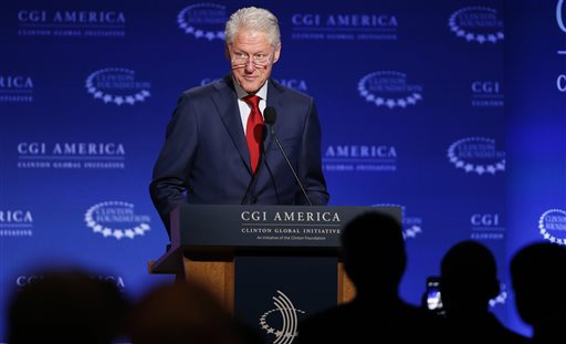 Bill Clinton defends family&nbsp;foundation