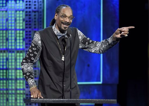 Snoop Dogg sues beer-maker Pabst over sale profits 