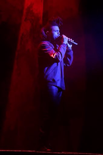 Apple makes product upgrades, pushes into streaming&nbsp;music