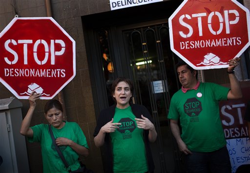 40 Spanish experts rescue injured climber from deep&nbsp;cave