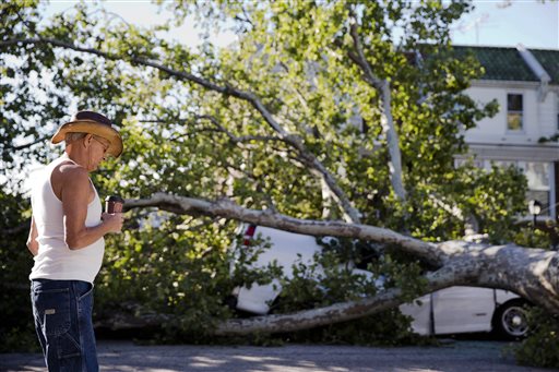 Storm cleanup begins in PA, NJ; nearly 400K without&nbsp;power