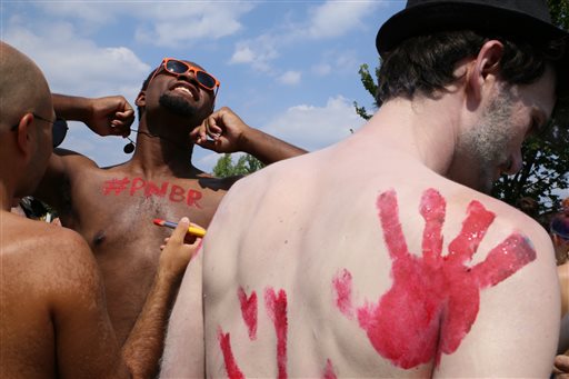 Naked, body-painted bicyclists ride through&nbsp;Philadelphia