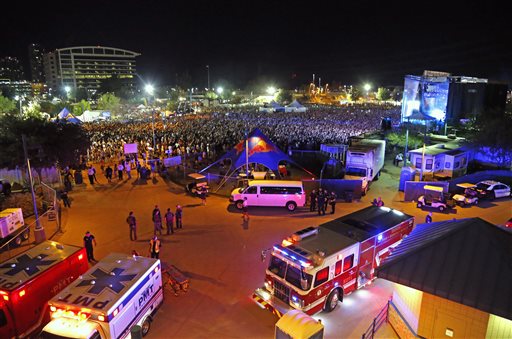 Police: No problems at Arizona concert, a day after&nbsp;injuries