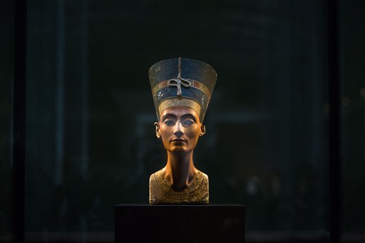 Official says Egypt approves radar for Nefertiti tomb&nbsp;quest