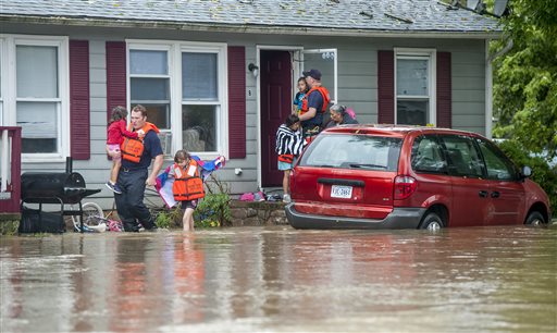 1 dies in flooding as storms threaten to move up East&nbsp;Coast