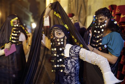 Cairo University bans teachers from wearing face&nbsp;veil