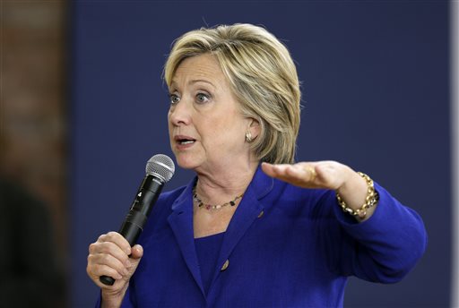 Clinton has edge in Nevada, site of Dems’ first&nbsp;debate