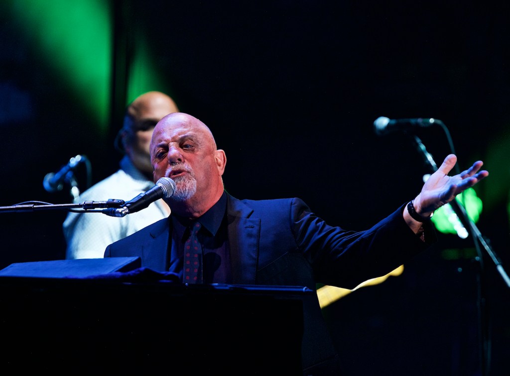 Billy Joel to sing anthem at Game 3 of World&nbsp;Series