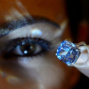 Hong Kong tycoon buys $48.5M diamond at auction for daughter