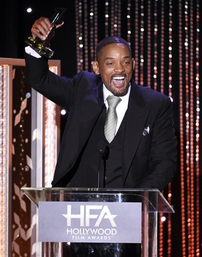 Will Smith quells ‘Concussion’ controversy at Film&nbsp;Awards
