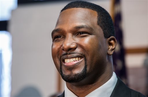 Ex-NFL player joins Illinois’ Democratic US Senate&nbsp;primary