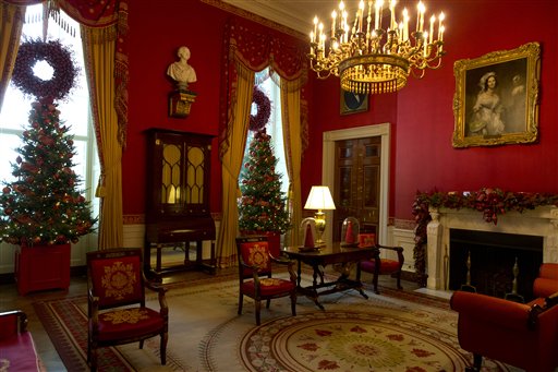 Snow people, snowflakes star in White House holiday&nbsp;decor