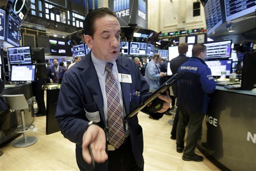 Stocks wobble as investors hope for cuts in oil&nbsp;production