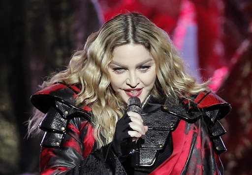 Madonna makes surprise visits to Manila children’s shelters