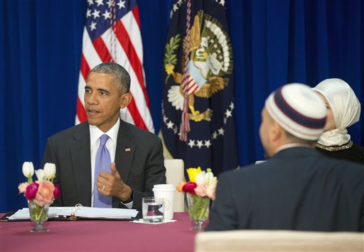 Decrying anti-Muslim bias, Obama pays 1st visit to US&nbsp;mosque