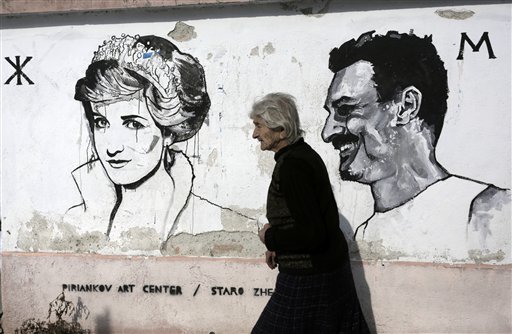 Bulgarian town hopes murals bring in the&nbsp;tourists