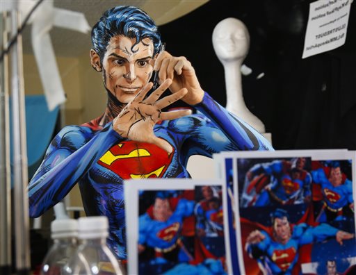 Canadian artist transforms into comic characters&nbsp;online