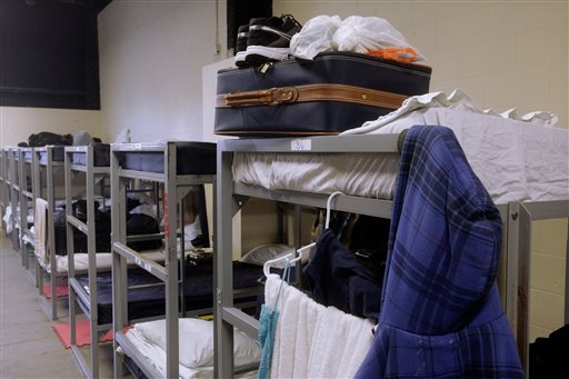 Illinois budget impasse spurs creative way to fund&nbsp;shelters