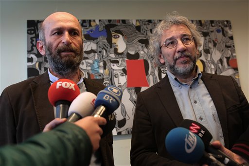Turkish journalists on trial for Syria arms&nbsp;smuggling