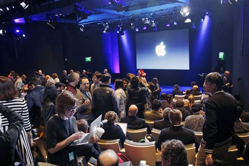 Apple starts a busy week with new iPhone&nbsp;launch