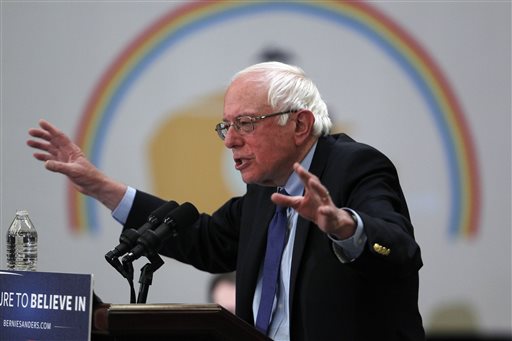 In Arizona, Sanders woos Native&nbsp;Americans