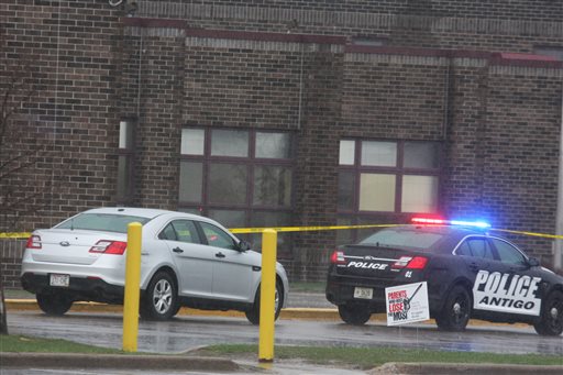 Gunman wounds 2 outside Wisconsin prom before cops kill&nbsp;him