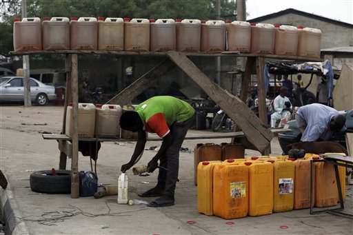 Nigeria apologizes for fuel woes as frustration&nbsp;mounts