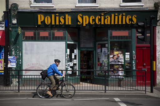 Polish workers in UK worry about possibility of&nbsp;Brexit