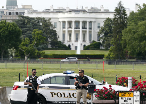 Man shot outside White House remains in critical&nbsp;condition