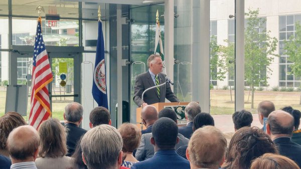 Gov. McAuliffe announces new state-wide higher ed spending at Norfolk&nbsp;State