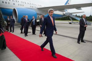 U.S. Secretary of State John Kerry walks to his car after stepping off his plane after arriving for meetings, and the Oslo Forum, Wednesday, June 15, 2016, in Oslo. (AP Photo/Evan Vucci, Pool)