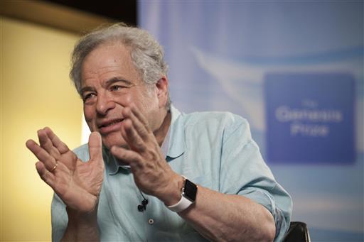 Perlman: Trump gesture about disabled reporter ‘terrible’