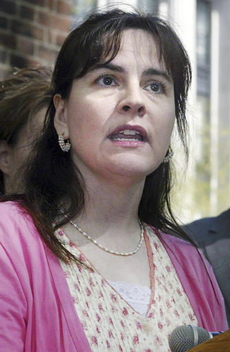 2nd trial in flight of woman, child in same-sex custody&nbsp;case