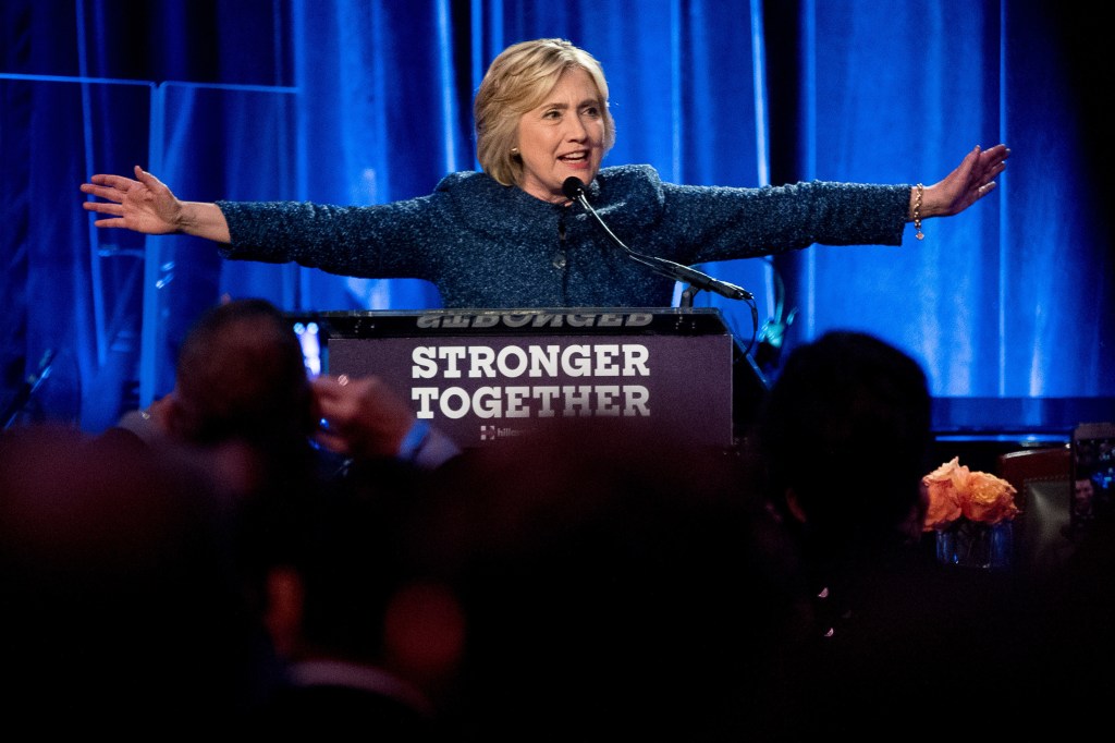 Clinton says Trump anti-IS strength is “phony”