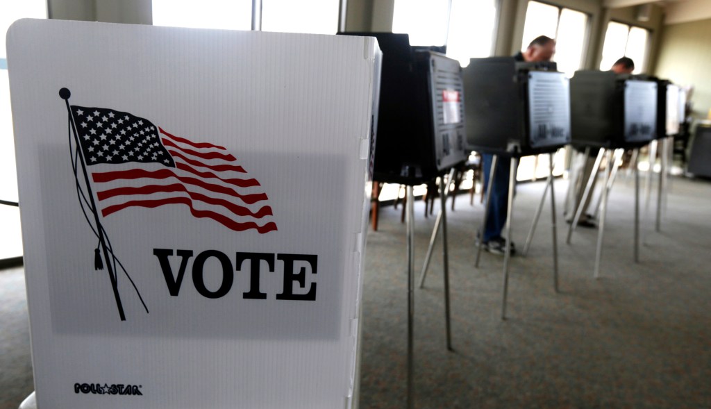 GOP gains ground on Dems in voter registration in key&nbsp;states