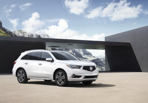 2017 Acura MDX scales up in looks, standard safety&nbsp;features