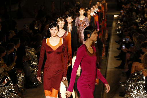 Kardashian shares Givenchy spotlight with Malik,&nbsp;Hadid