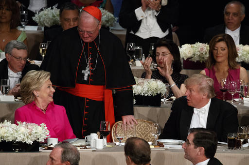 Trump, Clinton trade caustic barbs as roast turns&nbsp;bitter