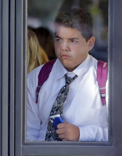 5 Utah students stabbed in boy’s locker room; teen detained 
