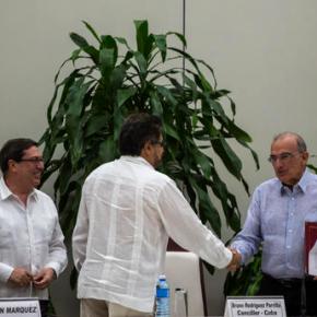 Colombia tries again for peace with sides signing new accord