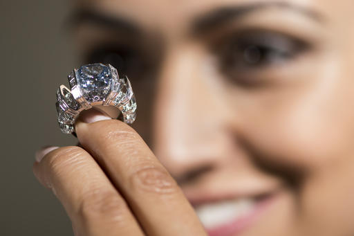 Pink diamond steals show at Geneva auction, fetches&nbsp;$18M