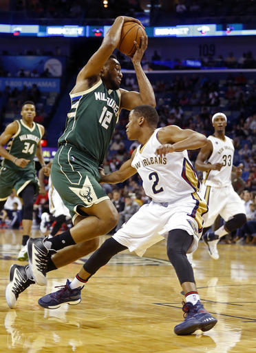 Antetokounmpo lifts Bucks past winless Pelicans&nbsp;117-113