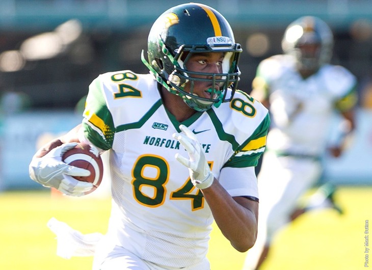 Hankerson throws 3 TDs, defense stands tall in homecoming&nbsp;win