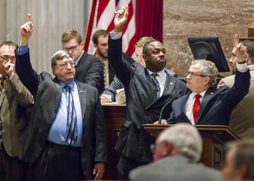 Immigrant tuition break gaining support in&nbsp;Tennessee