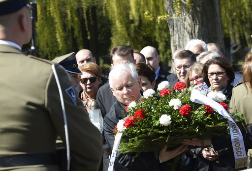 Poland marks anniversary of president’s death in plane&nbsp;crash